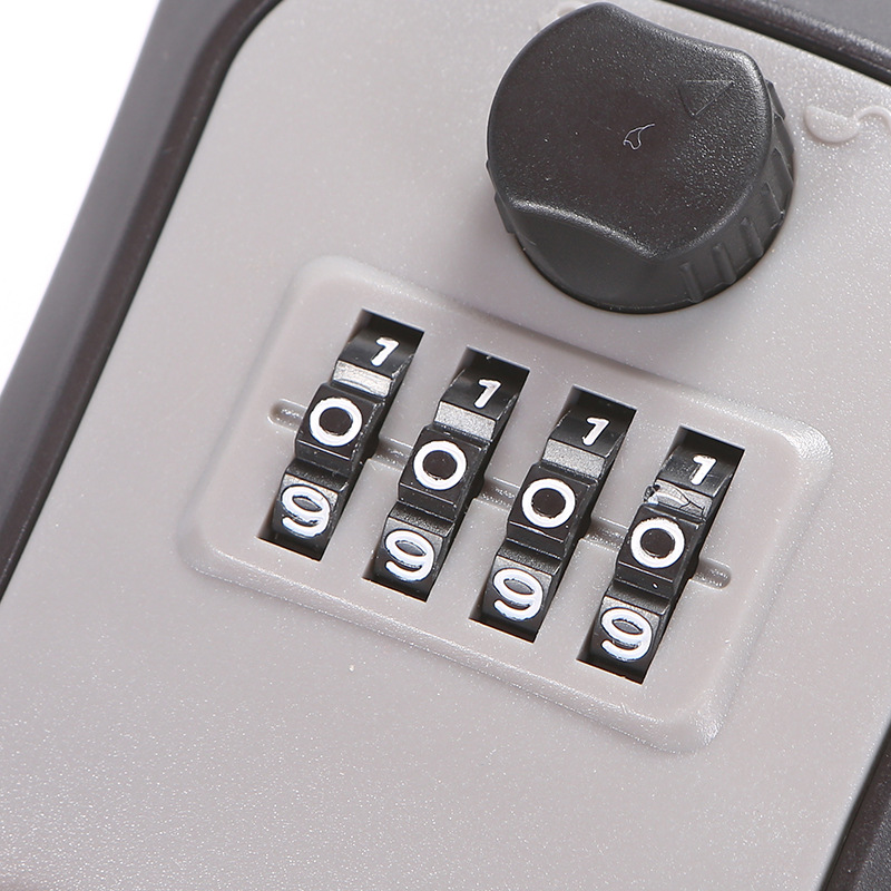 LUXROB キーロックボックス 4 桁コードパスワード収納 - Smart Garden Gate Lock のレビューと価格